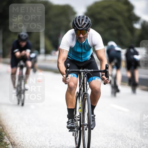 16.08.2026 - KN Förde Triathlon 2026 H.Heesch http://msf.ph/oto/9974898 16.08.2026 11:07:22 Radfahren 302, 322, 328, 345, 348, 371 meine-sportfotos.de
