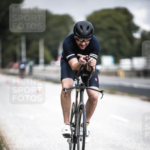 16.08.2026 - KN Förde Triathlon 2026 H.Heesch http://msf.ph/oto/9974907 16.08.2026 11:07:23 Radfahren 302, 322, 328, 345, 348, 371 meine-sportfotos.de