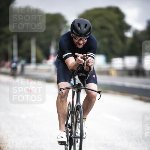 16.08.2026 - KN Förde Triathlon 2026 H.Heesch http://msf.ph/oto/9974908 16.08.2026 11:07:24 Radfahren 302, 322, 328 meine-sportfotos.de