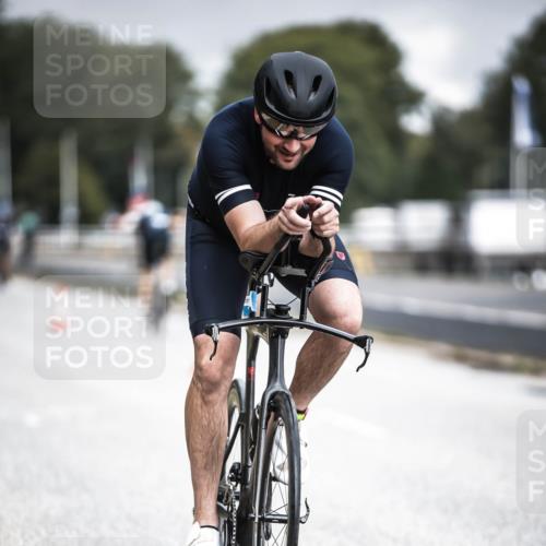 16.08.2026 - KN Förde Triathlon 2026 H.Heesch http://msf.ph/oto/9974910 16.08.2026 11:07:24 Radfahren 302, 322, 328 meine-sportfotos.de