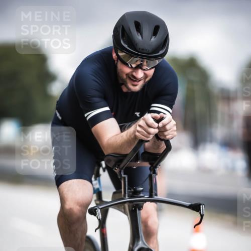 16.08.2026 - KN Förde Triathlon 2026 H.Heesch http://msf.ph/oto/9974918 16.08.2026 11:07:24 Radfahren 302, 322, 328 meine-sportfotos.de