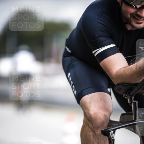 16.08.2026 - KN Förde Triathlon 2026 H.Heesch http://msf.ph/oto/9974923 16.08.2026 11:07:24 Radfahren 302, 322, 328 meine-sportfotos.de