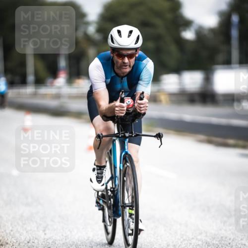16.08.2026 - KN Förde Triathlon 2026 H.Heesch http://msf.ph/oto/9974949 16.08.2026 11:07:37 Radfahren 330, 350, 355 meine-sportfotos.de