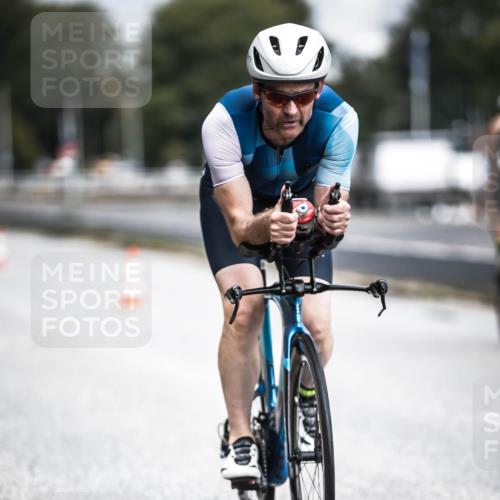 16.08.2026 - KN Förde Triathlon 2026 H.Heesch http://msf.ph/oto/9974953 16.08.2026 11:07:37 Radfahren 330, 350, 355 meine-sportfotos.de