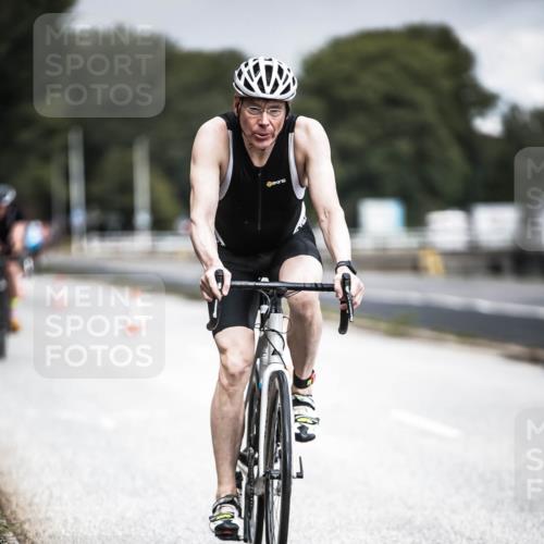 16.08.2026 - KN Förde Triathlon 2026 H.Heesch http://msf.ph/oto/9974959 16.08.2026 11:07:41 Radfahren 355, 367 meine-sportfotos.de