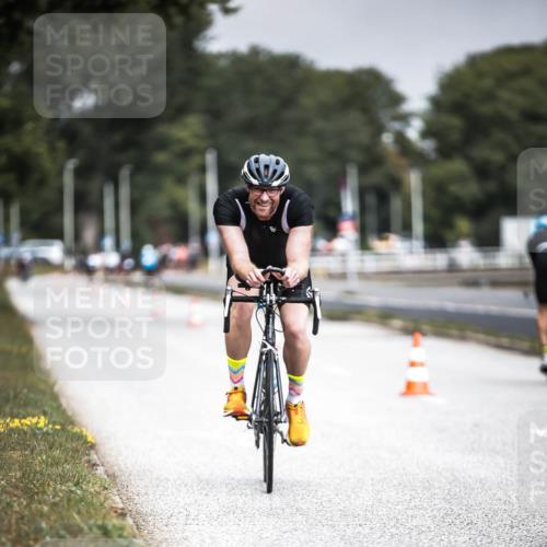 16.08.2026 - KN Förde Triathlon 2026 H.Heesch http://msf.ph/oto/9974974 16.08.2026 11:07:43 Radfahren 355, 367, 391 meine-sportfotos.de