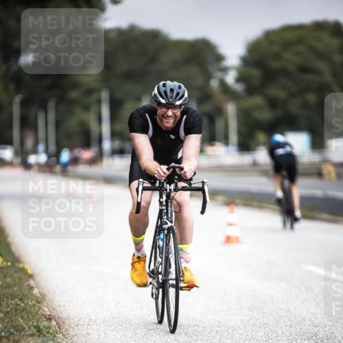 16.08.2026 - KN Förde Triathlon 2026 H.Heesch http://msf.ph/oto/9974981 16.08.2026 11:07:43 Radfahren 355, 367, 391 meine-sportfotos.de