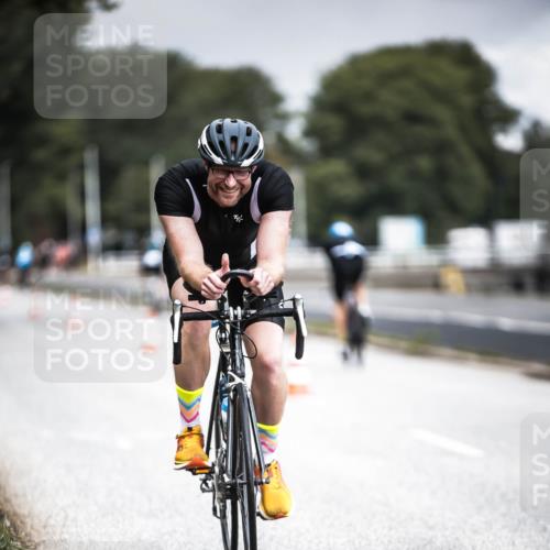16.08.2026 - KN Förde Triathlon 2026 H.Heesch http://msf.ph/oto/9974986 16.08.2026 11:07:44 Radfahren 355, 367, 391 meine-sportfotos.de