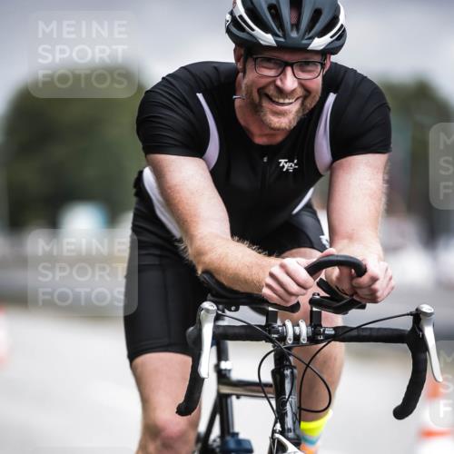 16.08.2026 - KN Förde Triathlon 2026 H.Heesch http://msf.ph/oto/9975003 16.08.2026 11:07:45 Radfahren 367, 391 meine-sportfotos.de