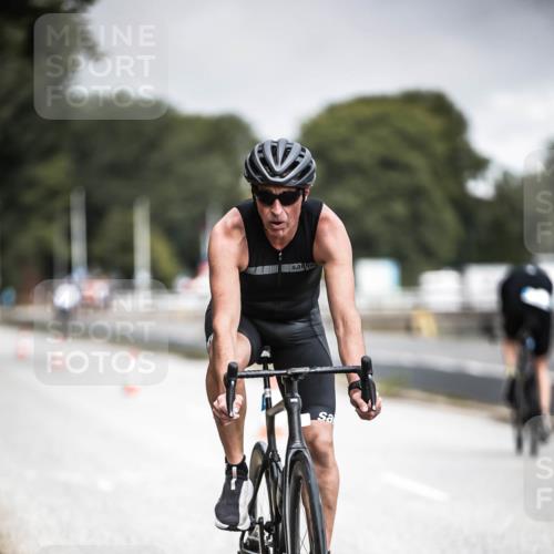 16.08.2026 - KN Förde Triathlon 2026 H.Heesch http://msf.ph/oto/9975013 16.08.2026 11:08:05 Radfahren 301, 307, 359, 382, 804 meine-sportfotos.de