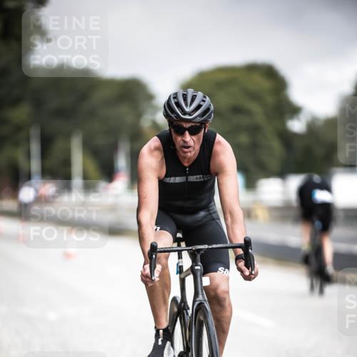 16.08.2026 - KN Förde Triathlon 2026 H.Heesch http://msf.ph/oto/9975015 16.08.2026 11:08:06 Radfahren 301, 307, 359, 804 meine-sportfotos.de