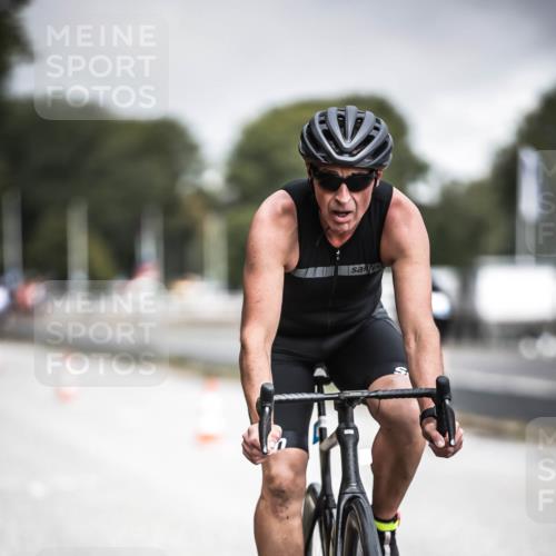 16.08.2026 - KN Förde Triathlon 2026 H.Heesch http://msf.ph/oto/9975019 16.08.2026 11:08:06 Radfahren 301, 307, 359, 804 meine-sportfotos.de