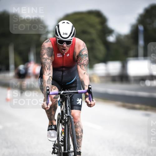 16.08.2026 - KN Förde Triathlon 2026 H.Heesch http://msf.ph/oto/9975027 16.08.2026 11:08:36 Radfahren 342, 346 meine-sportfotos.de