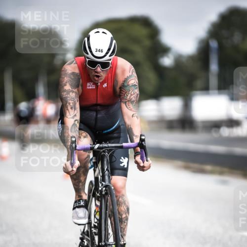 16.08.2026 - KN Förde Triathlon 2026 H.Heesch http://msf.ph/oto/9975028 16.08.2026 11:08:36 Radfahren 342, 346 meine-sportfotos.de