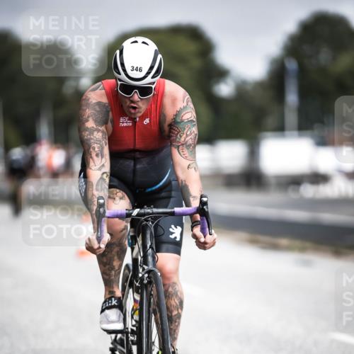 16.08.2026 - KN Förde Triathlon 2026 H.Heesch http://msf.ph/oto/9975029 16.08.2026 11:08:36 Radfahren 342, 346 meine-sportfotos.de