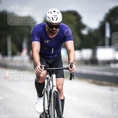 16.08.2026 - KN Förde Triathlon 2026 H.Heesch http://msf.ph/oto/9975048 16.08.2026 11:08:45 Radfahren 311, 318, 339, 352, 365, 372 meine-sportfotos.de