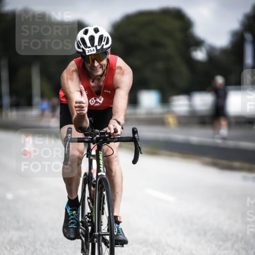 16.08.2026 - KN Förde Triathlon 2026 H.Heesch http://msf.ph/oto/9975062 16.08.2026 11:09:13 Radfahren 304, 308, 317, 353, 354, 368 meine-sportfotos.de