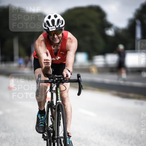 16.08.2026 - KN Förde Triathlon 2026 H.Heesch http://msf.ph/oto/9975063 16.08.2026 11:09:13 Radfahren 304, 308, 317, 353, 354, 368 meine-sportfotos.de