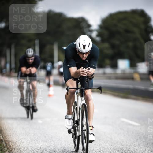 16.08.2026 - KN Förde Triathlon 2026 H.Heesch http://msf.ph/oto/9975073 16.08.2026 11:09:15 Radfahren 304, 308, 317, 354 meine-sportfotos.de