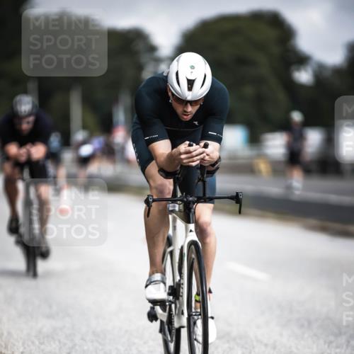 16.08.2026 - KN Förde Triathlon 2026 H.Heesch http://msf.ph/oto/9975077 16.08.2026 11:09:16 Radfahren 304, 308, 317, 354 meine-sportfotos.de