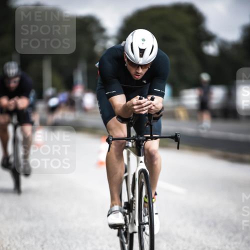 16.08.2026 - KN Förde Triathlon 2026 H.Heesch http://msf.ph/oto/9975078 16.08.2026 11:09:16 Radfahren 304, 308, 317, 354 meine-sportfotos.de