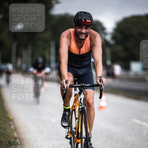 16.08.2026 - KN Förde Triathlon 2026 H.Heesch http://msf.ph/oto/9975098 16.08.2026 11:09:25 Radfahren 349, 356, 369, 441 meine-sportfotos.de