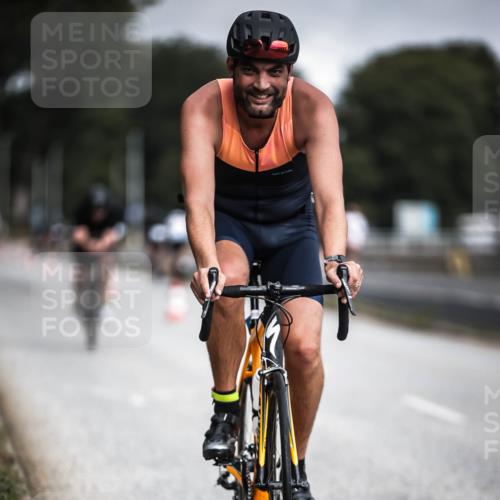 16.08.2026 - KN Förde Triathlon 2026 H.Heesch http://msf.ph/oto/9975101 16.08.2026 11:09:25 Radfahren 349, 356, 369, 441 meine-sportfotos.de