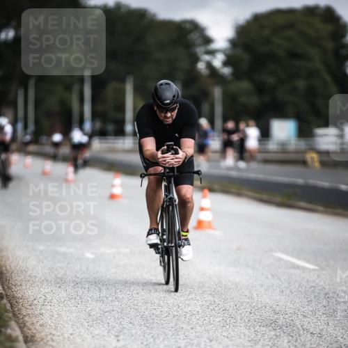 16.08.2026 - KN Förde Triathlon 2026 H.Heesch http://msf.ph/oto/9975111 16.08.2026 11:09:27 Radfahren 221, 302, 349, 356, 357, 369, 397, 441 meine-sportfotos.de
