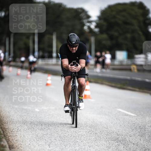 16.08.2026 - KN Förde Triathlon 2026 H.Heesch http://msf.ph/oto/9975112 16.08.2026 11:09:27 Radfahren 221, 302, 349, 356, 357, 369, 397, 441 meine-sportfotos.de