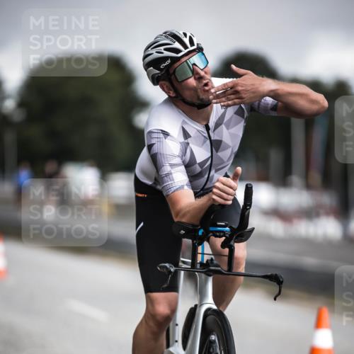 16.08.2026 - KN Förde Triathlon 2026 H.Heesch http://msf.ph/oto/9975132 16.08.2026 11:09:32 Radfahren 221, 302, 305, 330, 357, 369, 377, 389, 397 meine-sportfotos.de