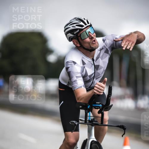 16.08.2026 - KN Förde Triathlon 2026 H.Heesch http://msf.ph/oto/9975133 16.08.2026 11:09:32 Radfahren 221, 302, 305, 330, 357, 369, 377, 389, 397 meine-sportfotos.de