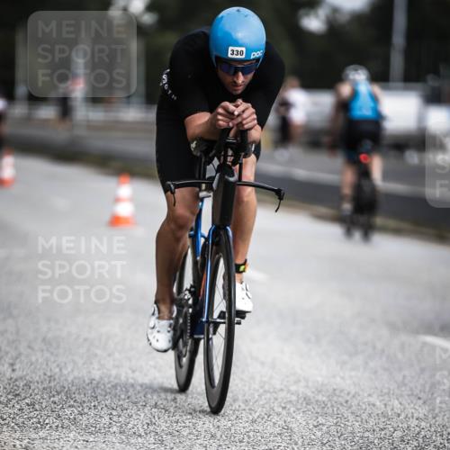 16.08.2026 - KN Förde Triathlon 2026 H.Heesch http://msf.ph/oto/9975151 16.08.2026 11:09:36 Radfahren 305, 330, 377, 389 meine-sportfotos.de