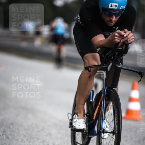 16.08.2026 - KN Förde Triathlon 2026 H.Heesch http://msf.ph/oto/9975158 16.08.2026 11:09:37 Radfahren 330, 389 meine-sportfotos.de