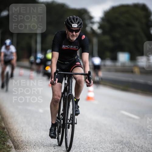 16.08.2026 - KN Förde Triathlon 2026 H.Heesch http://msf.ph/oto/9975165 16.08.2026 11:09:45 Radfahren 306, 364, 371 meine-sportfotos.de