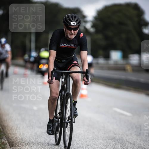 16.08.2026 - KN Förde Triathlon 2026 H.Heesch http://msf.ph/oto/9975166 16.08.2026 11:09:45 Radfahren 306, 364, 371 meine-sportfotos.de
