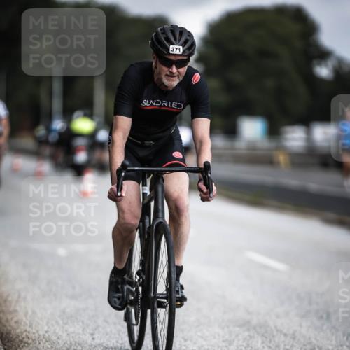 16.08.2026 - KN Förde Triathlon 2026 H.Heesch http://msf.ph/oto/9975168 16.08.2026 11:09:45 Radfahren 306, 364, 371 meine-sportfotos.de
