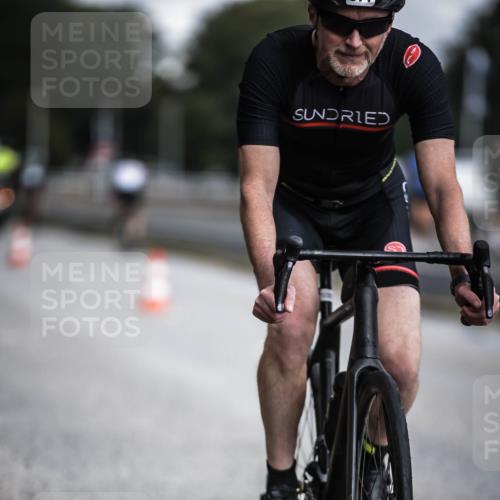 16.08.2026 - KN Förde Triathlon 2026 H.Heesch http://msf.ph/oto/9975177 16.08.2026 11:09:45 Radfahren 306, 364, 371 meine-sportfotos.de