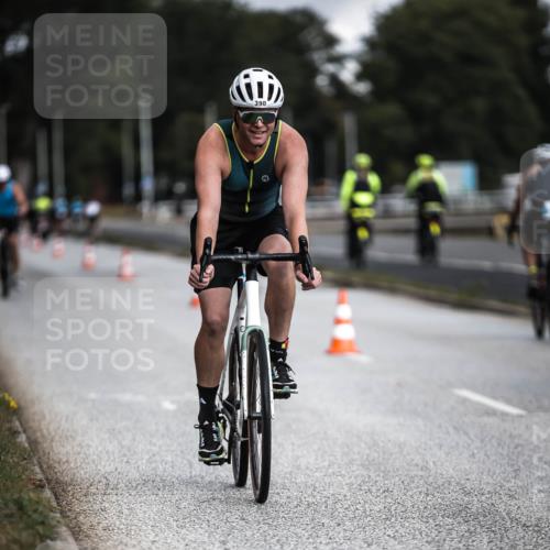 16.08.2026 - KN Förde Triathlon 2026 H.Heesch http://msf.ph/oto/9975200 16.08.2026 11:09:54 Radfahren 312, 315, 388, 390, 392 meine-sportfotos.de