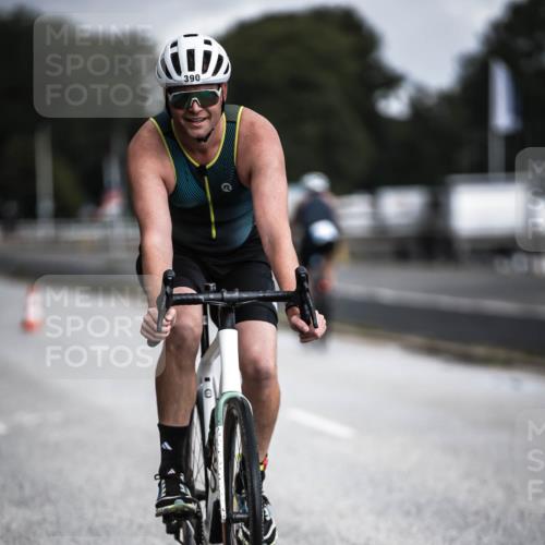 16.08.2026 - KN Förde Triathlon 2026 H.Heesch http://msf.ph/oto/9975211 16.08.2026 11:09:55 Radfahren 312, 315, 348, 390, 392 meine-sportfotos.de