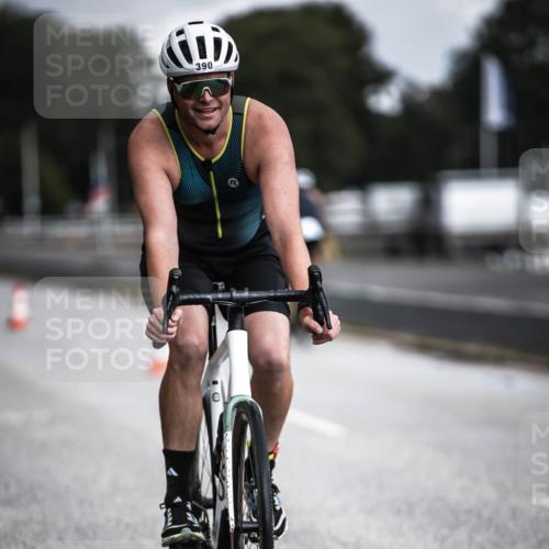 16.08.2026 - KN Förde Triathlon 2026 H.Heesch http://msf.ph/oto/9975212 16.08.2026 11:09:55 Radfahren 312, 315, 348, 390, 392 meine-sportfotos.de