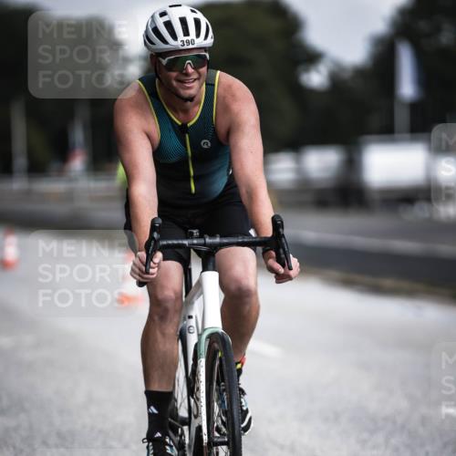16.08.2026 - KN Förde Triathlon 2026 H.Heesch http://msf.ph/oto/9975213 16.08.2026 11:09:55 Radfahren 312, 315, 348, 390, 392 meine-sportfotos.de