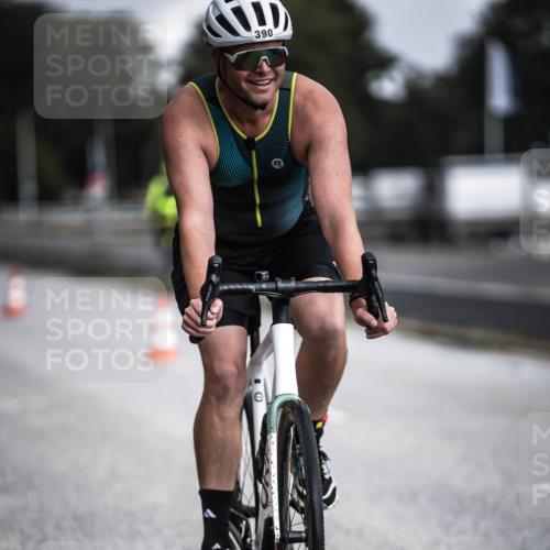 16.08.2026 - KN Förde Triathlon 2026 H.Heesch http://msf.ph/oto/9975214 16.08.2026 11:09:55 Radfahren 312, 315, 348, 390, 392 meine-sportfotos.de