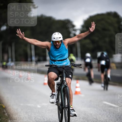 16.08.2026 - KN Förde Triathlon 2026 H.Heesch http://msf.ph/oto/9975223 16.08.2026 11:09:59 Radfahren 315, 348 meine-sportfotos.de