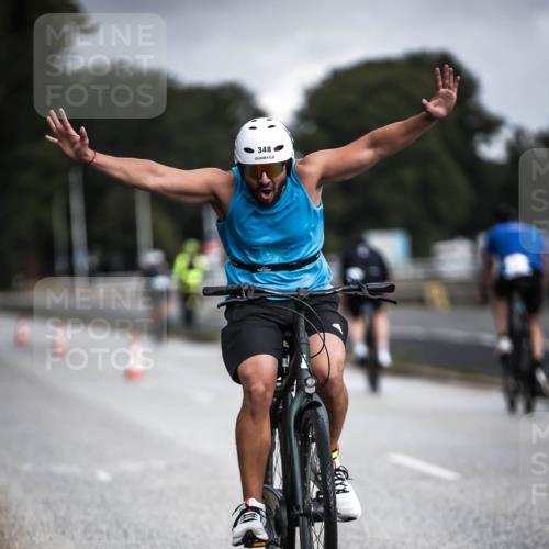16.08.2026 - KN Förde Triathlon 2026 H.Heesch http://msf.ph/oto/9975230 16.08.2026 11:09:59 Radfahren 315, 348 meine-sportfotos.de