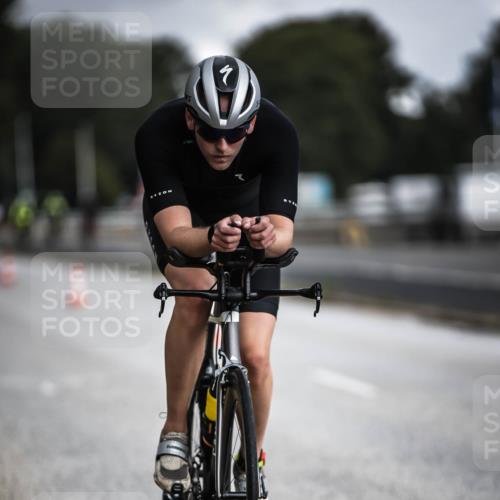 16.08.2026 - KN Förde Triathlon 2026 H.Heesch http://msf.ph/oto/9975251 16.08.2026 11:10:13 Radfahren 319, 325 meine-sportfotos.de