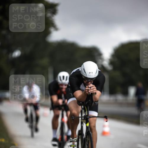 16.08.2026 - KN Förde Triathlon 2026 H.Heesch http://msf.ph/oto/9975296 16.08.2026 11:10:33 Radfahren 313, 375, 383, 391 meine-sportfotos.de