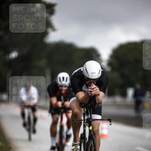 16.08.2026 - KN Förde Triathlon 2026 H.Heesch http://msf.ph/oto/9975297 16.08.2026 11:10:33 Radfahren 313, 375, 383, 391 meine-sportfotos.de