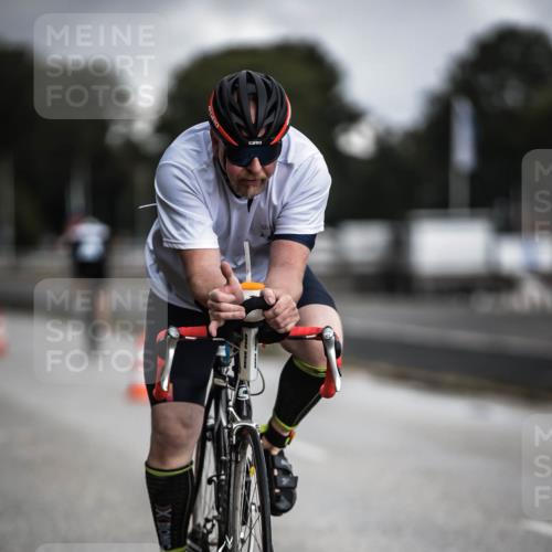 16.08.2026 - KN Förde Triathlon 2026 H.Heesch http://msf.ph/oto/9975317 16.08.2026 11:10:35 Radfahren 313, 375, 383, 391 meine-sportfotos.de