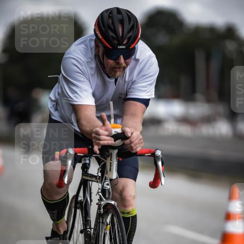 16.08.2026 - KN Förde Triathlon 2026 H.Heesch http://msf.ph/oto/9975322 16.08.2026 11:10:35 Radfahren 313, 375, 383, 391 meine-sportfotos.de