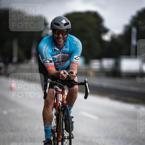 16.08.2026 - KN Förde Triathlon 2026 H.Heesch http://msf.ph/oto/9975333 16.08.2026 11:10:50 Radfahren 318, 338, 403 meine-sportfotos.de